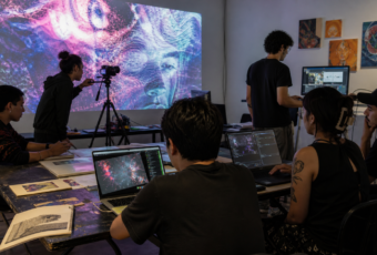 Artistas mexicanos experimentan con inteligencia artificial en un laboratorio de creación cultural